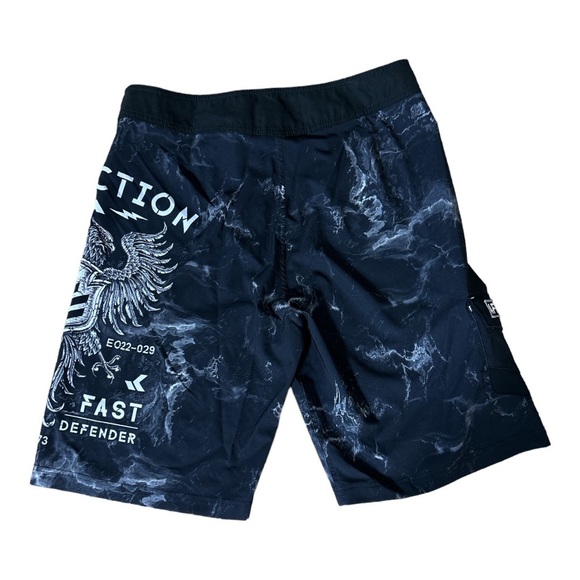 Affliction black and white board shorts size 34 - Picture 5 of 11